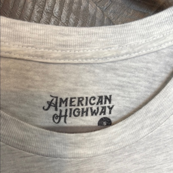 American Eagle Outfitters Artistic Gray and Blue Short Sleeve Tee - Picture 2 of 3